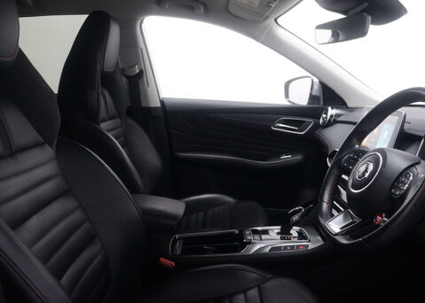 MG HS 1.5 MG HS Trophy S-A 5dr 44