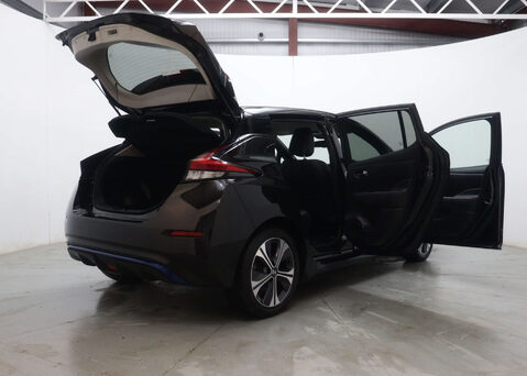 Nissan LEAF Leaf Takna 5dr 64