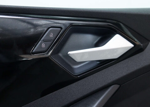 Audi A1 1.0 A1 Sportback 25 TFSI S Line 5dr 39