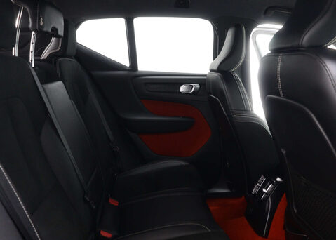 Volvo XC40 1.5 XC40 R-Design T5 Recharge Auto 5dr 42