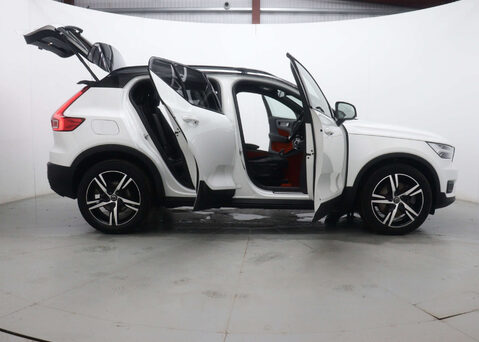 Volvo XC40 1.5 XC40 R-Design T5 Recharge Auto 5dr 51