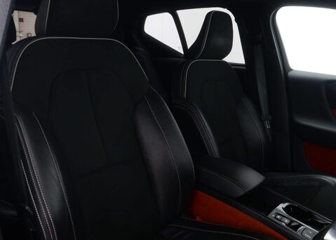 Volvo XC40 1.5 XC40 R-Design T5 Recharge Auto 5dr 35