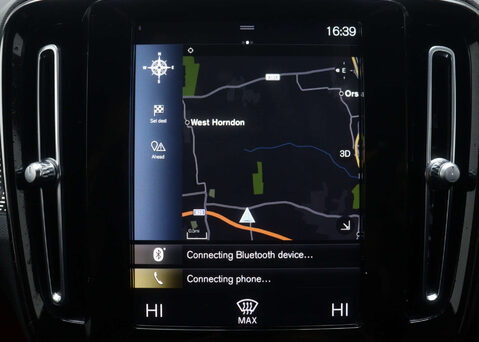 Volvo XC40 1.5 XC40 R-Design T5 Recharge Auto 5dr 17