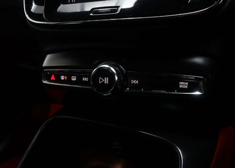 Volvo XC40 1.5 XC40 R-Design T5 Recharge Auto 5dr 25