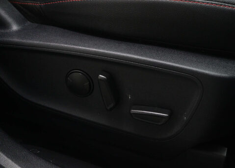 Ford Kuga 2.5 Kuga ST-Line PHEV CVT 5dr 40