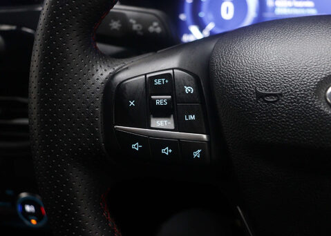 Ford Kuga 2.5 Kuga ST-Line PHEV CVT 5dr 33