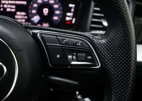 Audi A1 1.0 A1 S Line 25 TFSI S-A 5dr 33