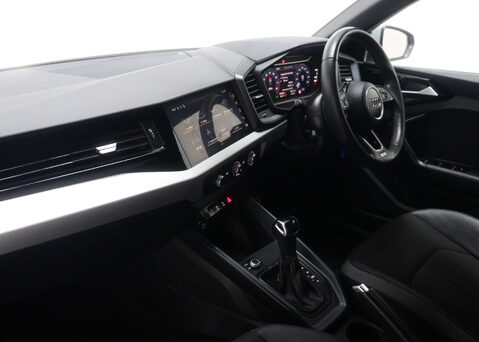 Audi A1 1.0 A1 S Line 25 TFSI S-A 5dr 44