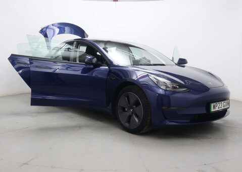Tesla Model 3 Model 3 Long Range AWD 4WD 4dr 54