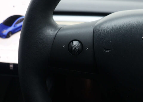 Tesla Model 3 Model 3 Long Range AWD 4WD 4dr 34