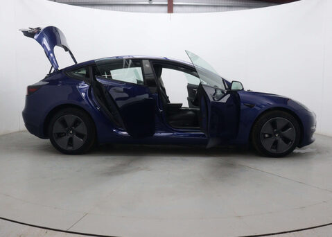 Tesla Model 3 Model 3 Long Range AWD 4WD 4dr 61
