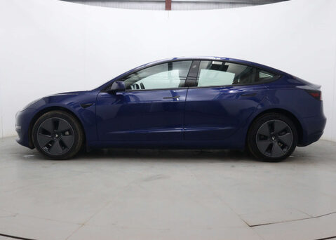 Tesla Model 3 Model 3 Long Range AWD 4WD 4dr 8