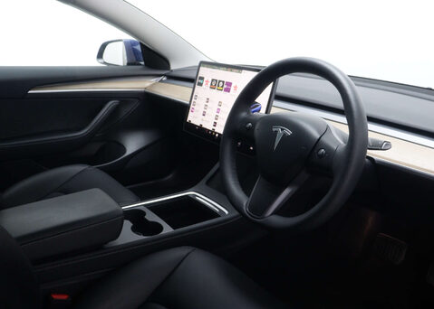 Tesla Model 3 Model 3 Long Range AWD 4WD 4dr 40