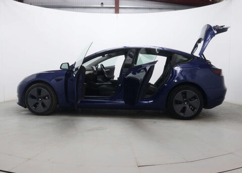 Tesla Model 3 Model 3 Long Range AWD 4WD 4dr 57