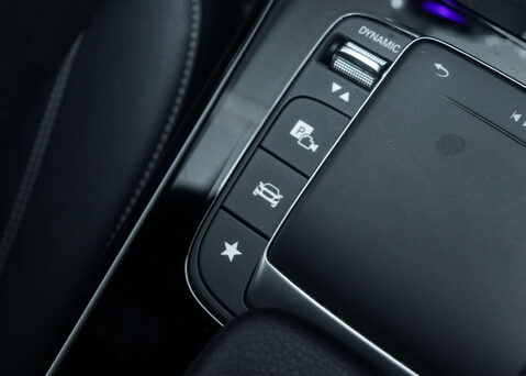 Mercedes-Benz A Class 1.3 A 250 AMG Line Edition Premium E Auto 4dr 34