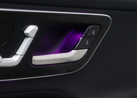 Mercedes-Benz GLC 2.0 GLC 300 AMG Line E 4Matic Auto 4WD 5dr 47