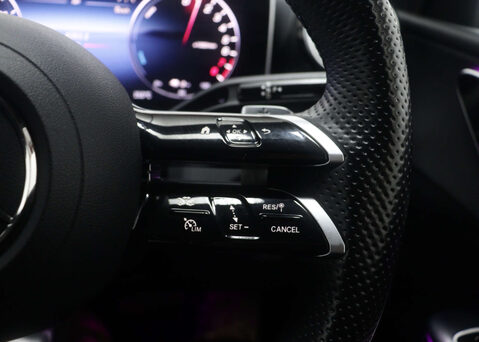 Mercedes-Benz GLC 2.0 GLC 300 AMG Line E 4Matic Auto 4WD 5dr 41