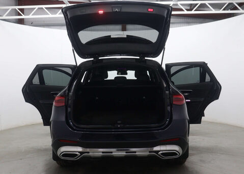 Mercedes-Benz GLC 2.0 GLC 300 AMG Line E 4Matic Auto 4WD 5dr 67