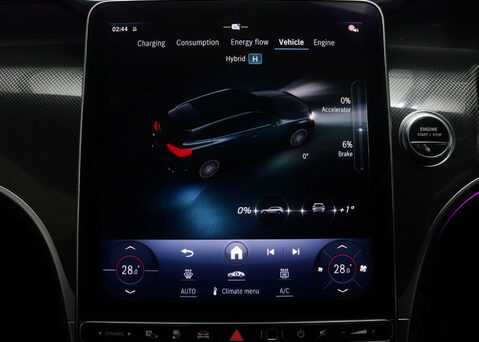 Mercedes-Benz GLC 2.0 GLC 300 AMG Line E 4Matic Auto 4WD 5dr 30