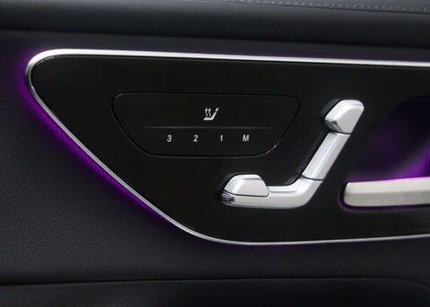 Mercedes-Benz GLC 2.0 GLC 300 AMG Line E 4Matic Auto 4WD 5dr 46