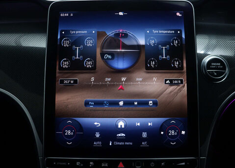 Mercedes-Benz GLC 2.0 GLC 300 AMG Line E 4Matic Auto 4WD 5dr 28