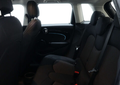 Mini Hatch 1.5 One Classic Auto 5dr 44