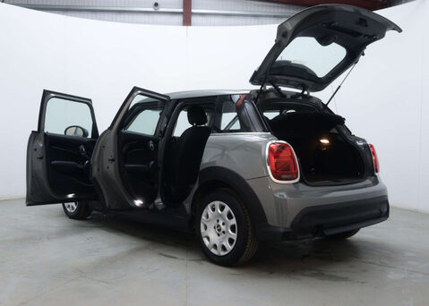 Mini Hatch 1.5 One Classic Auto 5dr 51