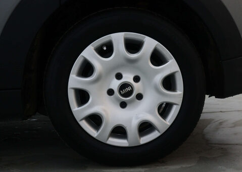 Mini Hatch 1.5 One Classic Auto 5dr 16