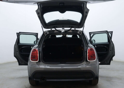 Mini Hatch 1.5 One Classic Auto 5dr 52