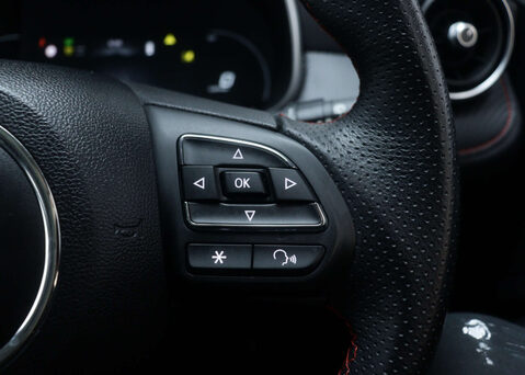 MG ZS MG ZS Trophy EV 5dr 39