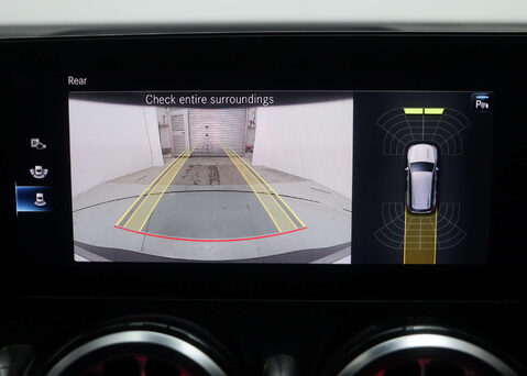 Mercedes-Benz EQB EQB 300 AMG Line 4Matic 4WD 5dr 33