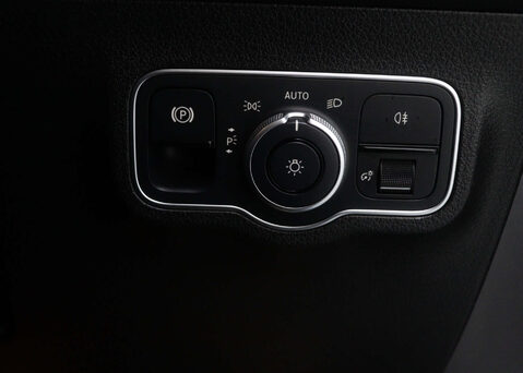 Mercedes-Benz EQB EQB 300 AMG Line 4Matic 4WD 5dr 44