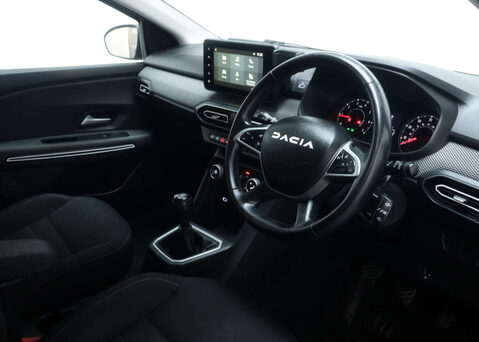 Dacia Jogger 1.0 Jogger Extreme SE TCe 5dr 33