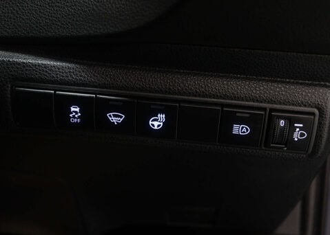 Suzuki Swace 1.8 Swace SZ-T HEV CVT 5dr 38