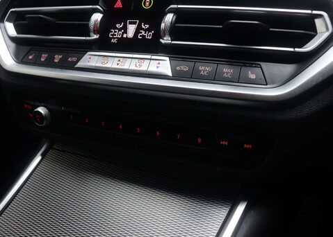 BMW 3 Series 2.0 320I M Sport Auto 4dr 37