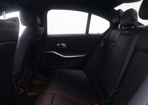 BMW 3 Series 2.0 320I M Sport Auto 4dr 57