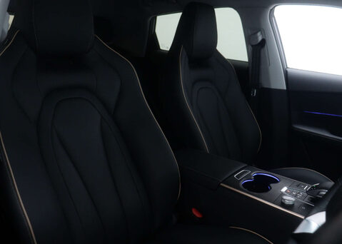 OMODA 5 1.6 5 Noble Auto 5dr 41