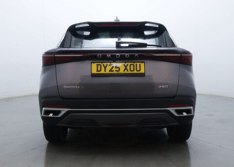 OMODA 5 1.6 5 Noble Auto 5dr 10