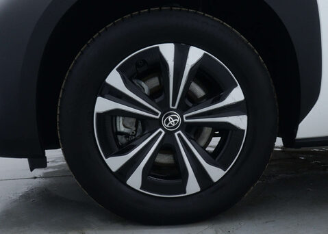 Toyota BZ4X BZ4X Motion 5dr 16