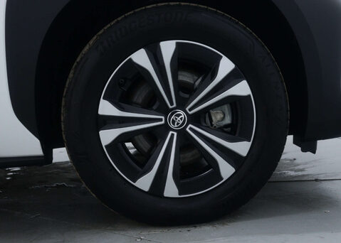 Toyota BZ4X BZ4X Motion 5dr 15