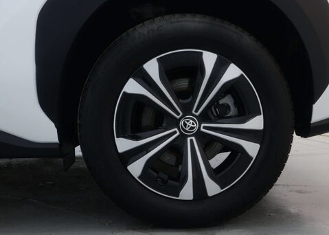 Toyota BZ4X BZ4X Motion 5dr 17