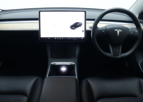 Tesla Model 3 Model 3 Standard Range + 4dr 18