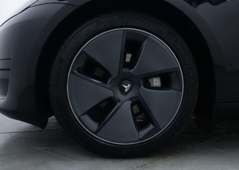 Tesla Model 3 Model 3 Standard Range + 4dr 15