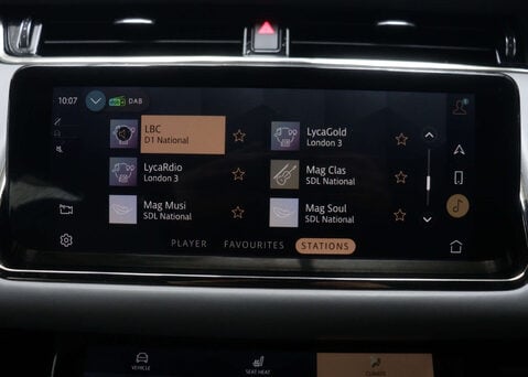 Land Rover Range Rover Evoque 1.5 Range Rover Evoque R-Dynamic HSE P300e Auto 4WD 5dr 23