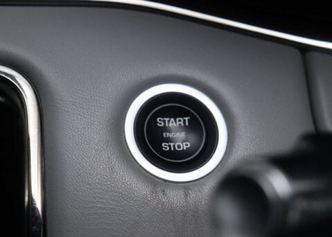 Land Rover Range Rover Evoque 1.5 Range Rover Evoque R-Dynamic HSE P300e Auto 4WD 5dr 40