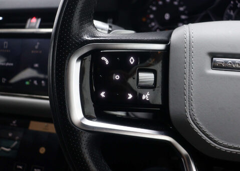 Land Rover Range Rover Evoque 1.5 Range Rover Evoque R-Dynamic HSE P300e Auto 4WD 5dr 38