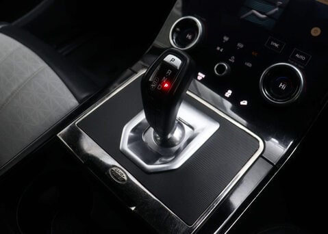 Land Rover Range Rover Evoque 1.5 Range Rover Evoque R-Dynamic HSE P300e Auto 4WD 5dr 37