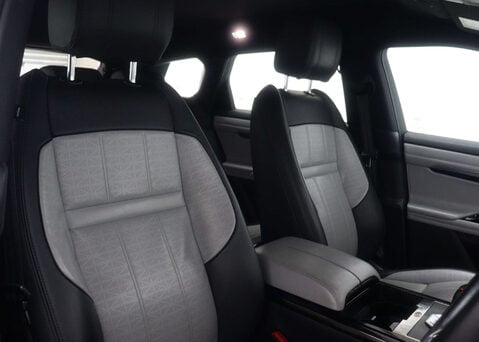 Land Rover Range Rover Evoque 1.5 Range Rover Evoque R-Dynamic HSE P300e Auto 4WD 5dr 50