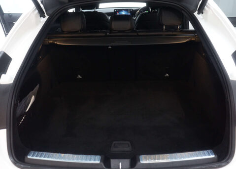 Mercedes-Benz GLC 2.0 GLC 300 AMG Line 4Matic Auto 4WD 5dr 54