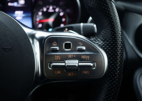 Mercedes-Benz GLC 2.0 GLC 300 AMG Line 4Matic Auto 4WD 5dr 36